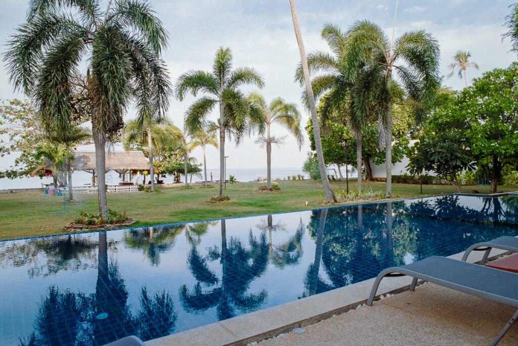 THAI ISLAND DREAM ESTATE
Koh Lanta, Thaïlande | Nikon F2 AS - Kodak Gold 200